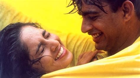 For, as much as Mani Ratnam's <b>Alaipayuthey</b>, which celebrates 20 years today, was about the flush of a sudden inexplicable love, the raptures it leaves a couple <b>in</b>, and the attendant heartache, it was also a great study in class differences. . Alaipayuthey in hindi